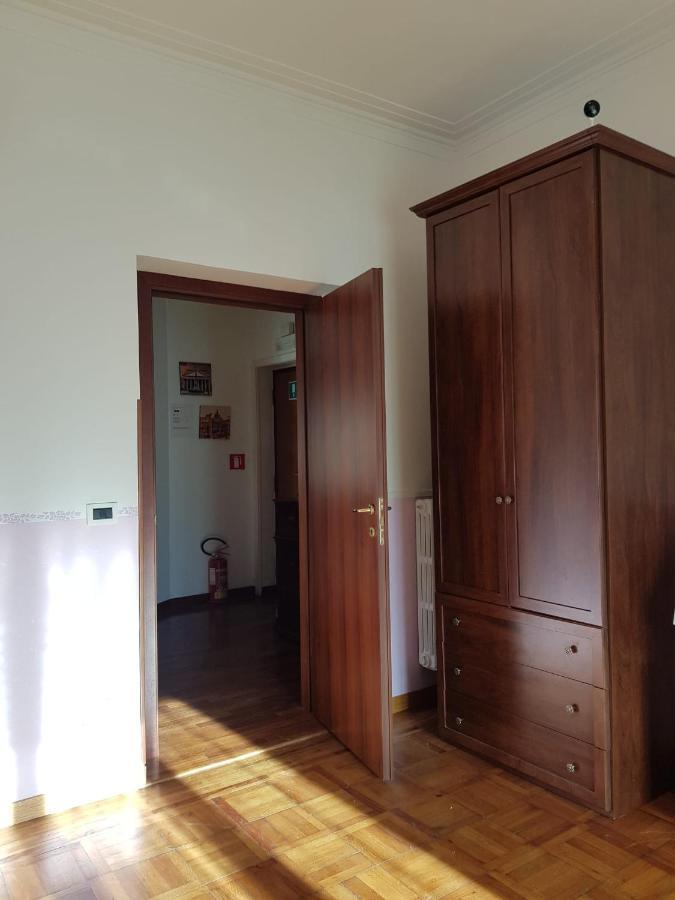 Rent Rooms Filomena E Francesca Рим Екстер'єр фото