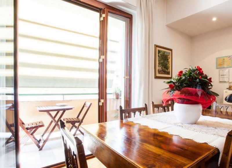 Rent Rooms Filomena E Francesca Рим Екстер'єр фото